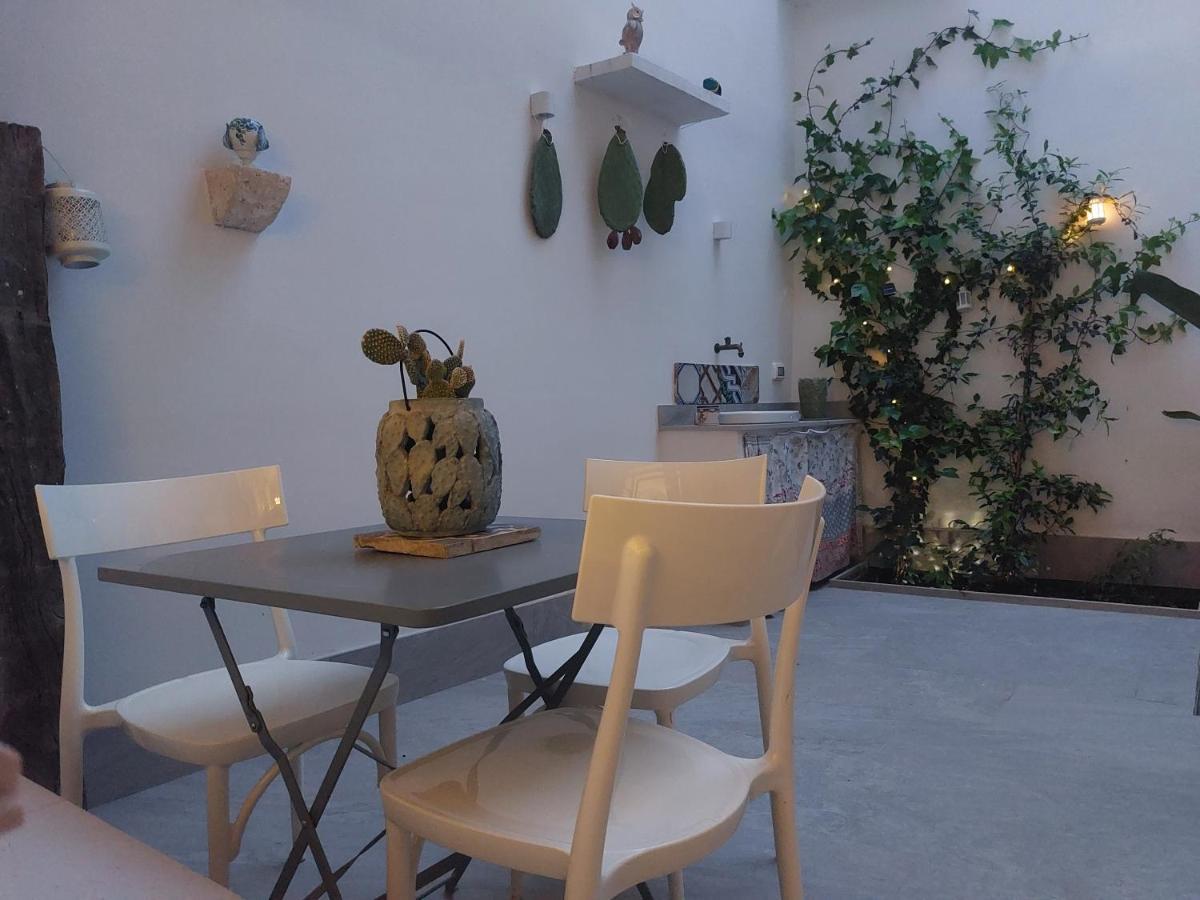 Mimar Charme Ed Eleganza Holiday home Maruggio